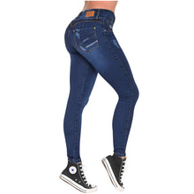 Load image into Gallery viewer, LOWLA 21888 | Colombian Skinny Jeans with Butt-lifting Effect

